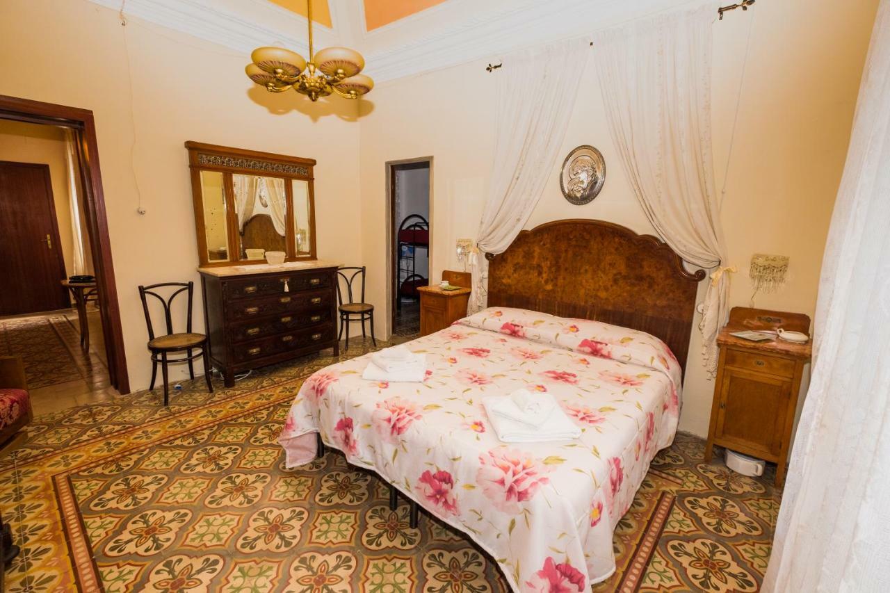 Giulia E Pietro - Marettimo Apartments エクステリア 写真